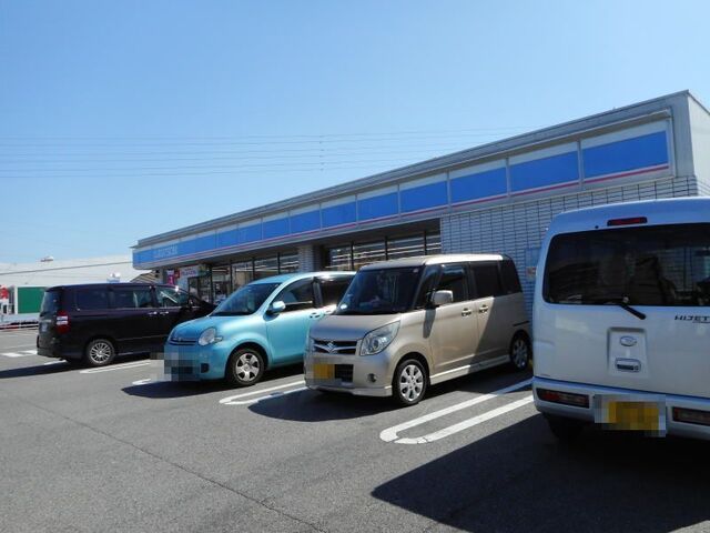 近くのローソン 岡崎井ノ口新町店まで1,300m（徒歩17分）