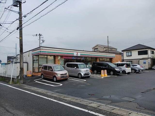 近くのセブンイレブンまで200m(徒歩3分)