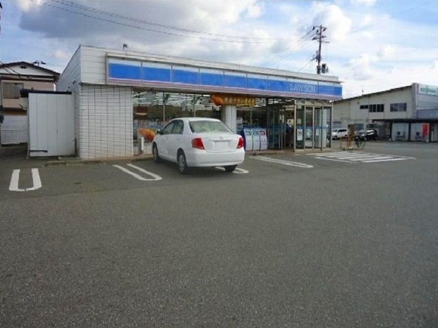 近くのローソン秋田仁井田本町店まで460m（徒歩6分）