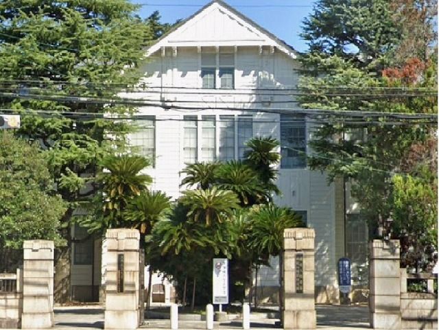 近くの兵庫県立大学まで350m（徒歩5分）