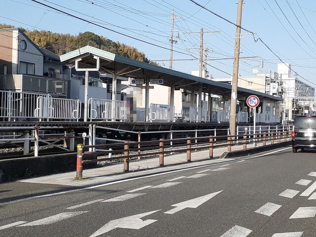 近くの春日町駅まで350m（徒歩5分）