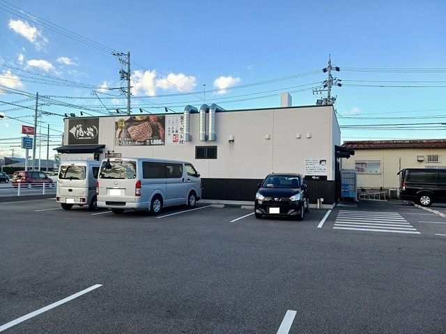 近くの感動の肉と米まで1,610m（徒歩21分）