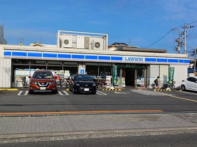 近くのローソン 巽中四丁目店まで330m(徒歩5分)