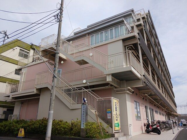 近くの令和あらかわ病院まで366m(徒歩5分)
