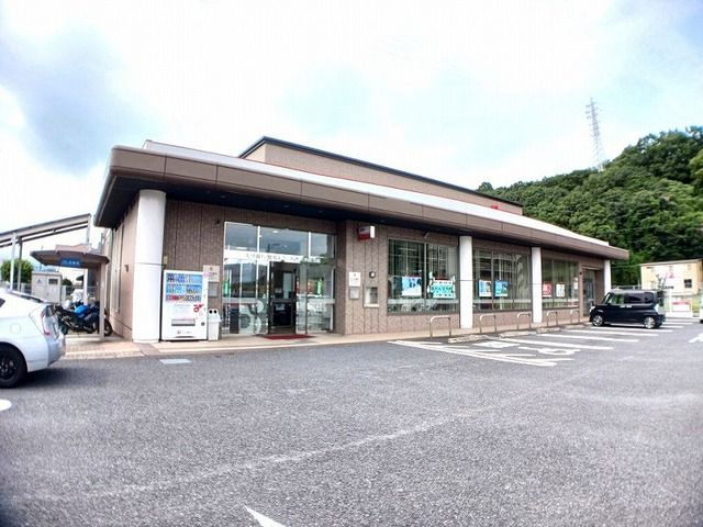 近くの大分銀行　賀来支店まで1,600m（徒歩20分）