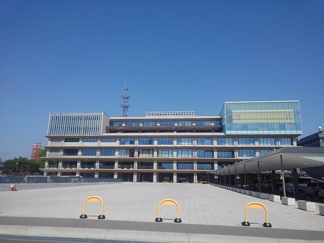 近くの秋田市役所まで1,076m（徒歩14分）