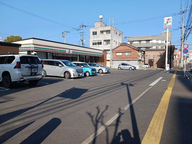 近くのセブンイレブン諫早上町店まで387m（徒歩5分）