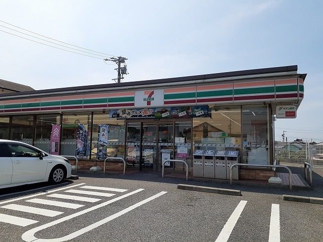 近くのセブンイレブン常滑榎戸店まで790m（徒歩10分）