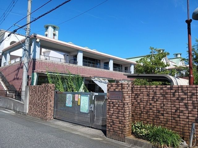 近くの和光保育園まで800m(徒歩10分)