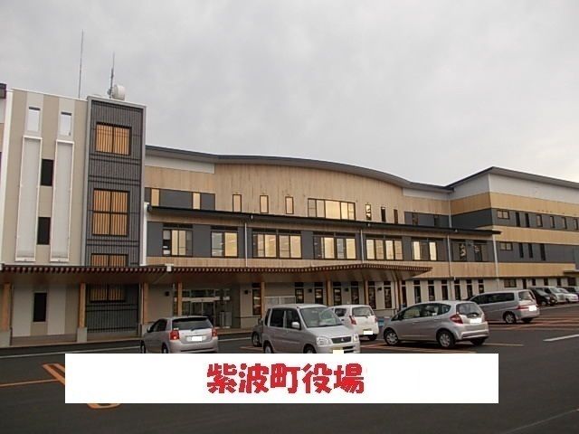近くの紫波町役場まで950m(徒歩12分)