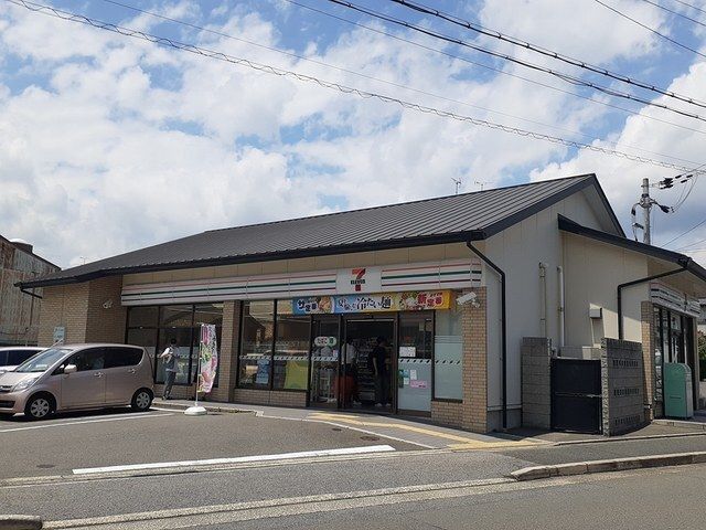 近くのセブンイレブン京都馬代一条店まで300m(徒歩4分)