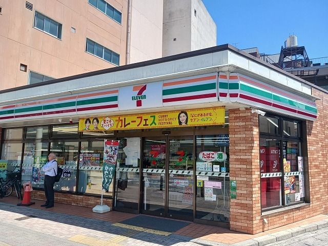 近くのセブンイレブ 京都桂駅東口店まで350m(徒歩5分)