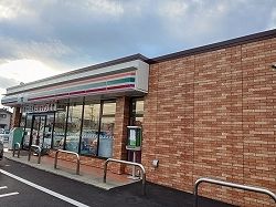 近くのセブンイレブン新潟上新栄町店まで248m（徒歩4分）