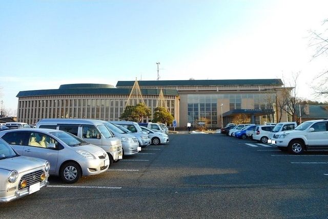 近くの富士河口湖町役場まで1,600m（徒歩20分）