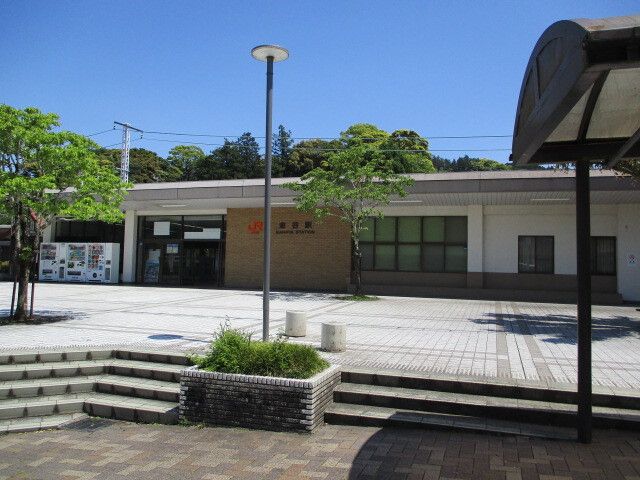 近くのJR金谷駅まで2,000m(徒歩25分)