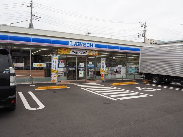 近くのローソン 草加弁天六丁目店まで270m(徒歩4分)