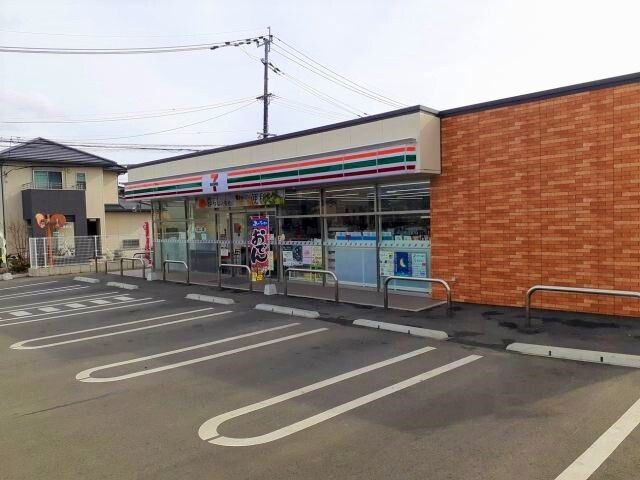 近くのセブンイレブン須屋市民センターまで850m(徒歩11分)
