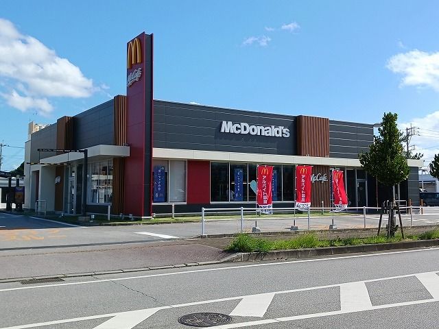 近くのマクドナルド石川店まで1,700m(徒歩22分)
