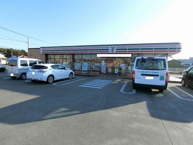 近くのセブンイレブン太田高林店まで960m(徒歩12分)