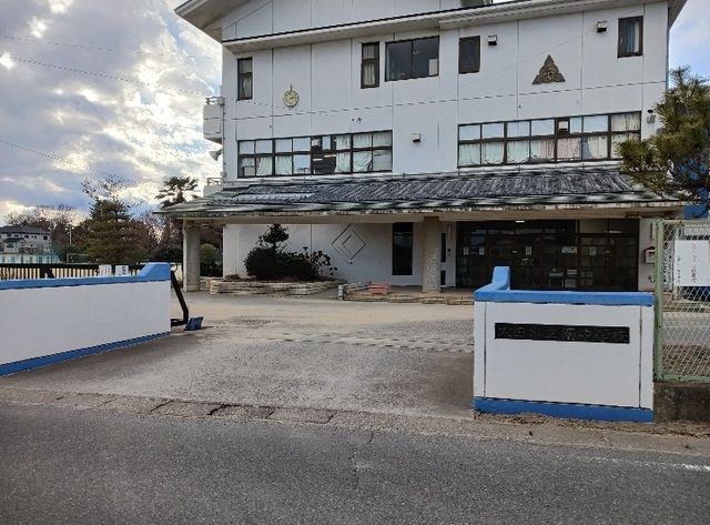 近くの太田市立南中学校まで1,100m(徒歩14分)