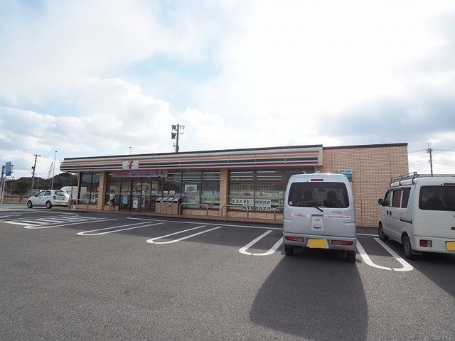 近くのセブンイレブンまで1,300m(徒歩17分)