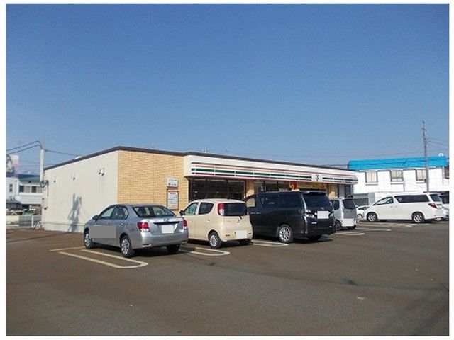 近くのセブンイレブン会津七日町店まで450m（徒歩6分）