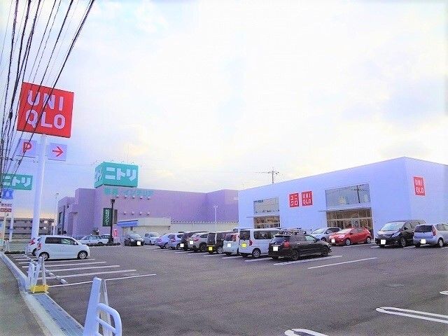 近くのユニクロ北熊本店まで700m(徒歩9分)