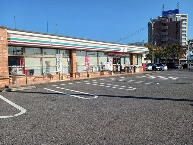 近くのセブンイレブン大村協和町店まで224m（徒歩3分）