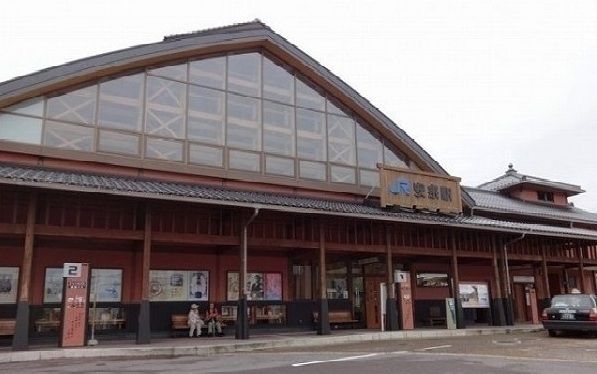 近くのJR安来駅まで1,200m(徒歩15分)