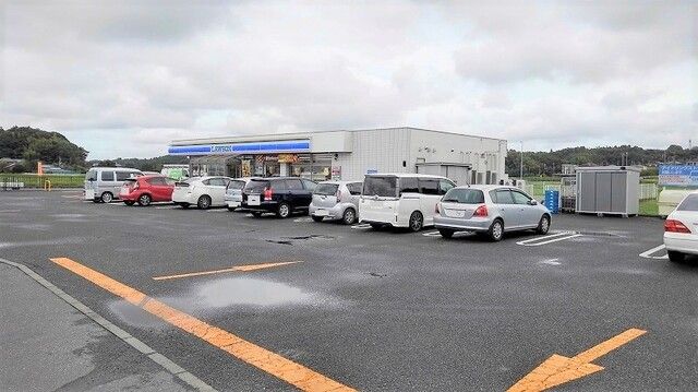 近くのローソン 成田飯岡店まで1,100m(徒歩14分)