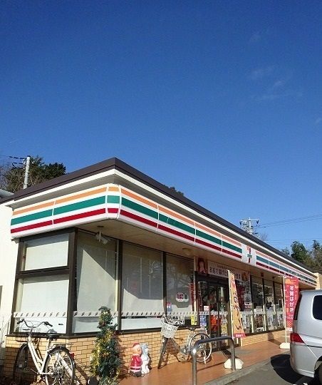 近くのセブンイレブンまで800m(徒歩10分)