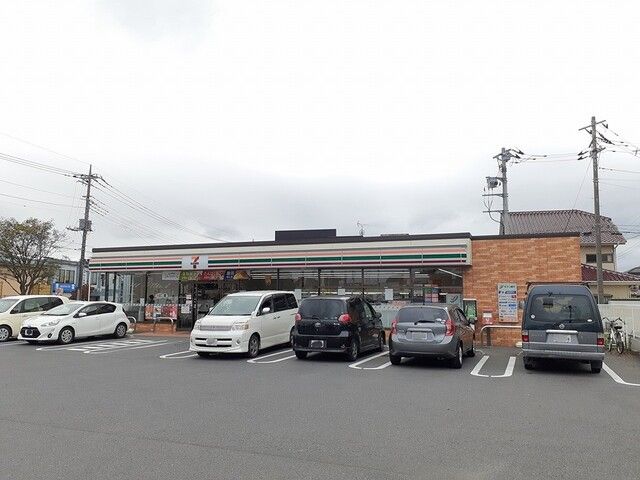 近くのセブンイレブン勝田東石川店まで630m（徒歩8分）