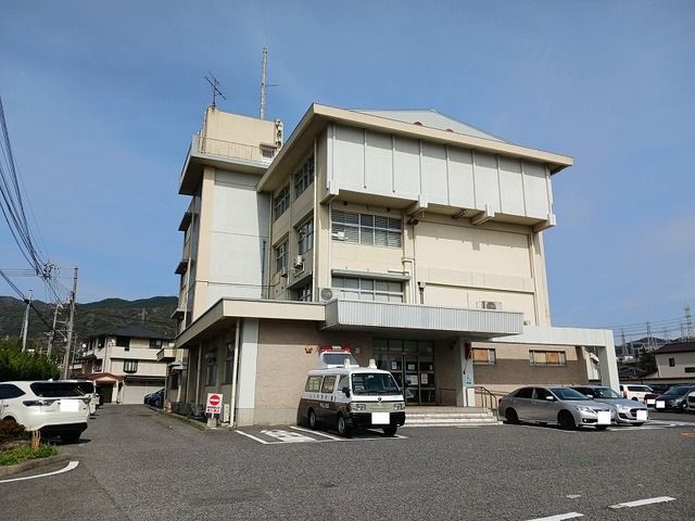近くの周南警察署まで600m(徒歩8分)