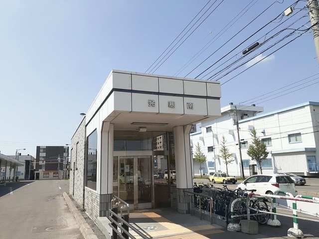 近くの地下鉄東西線　発寒南駅まで840m（徒歩11分）