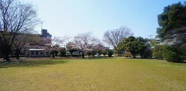 近くの石原公園まで150m(徒歩2分)