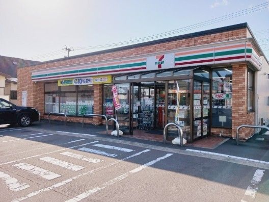 近くのセブン-イレブン 五所川原鎌谷まで650m(徒歩9分)