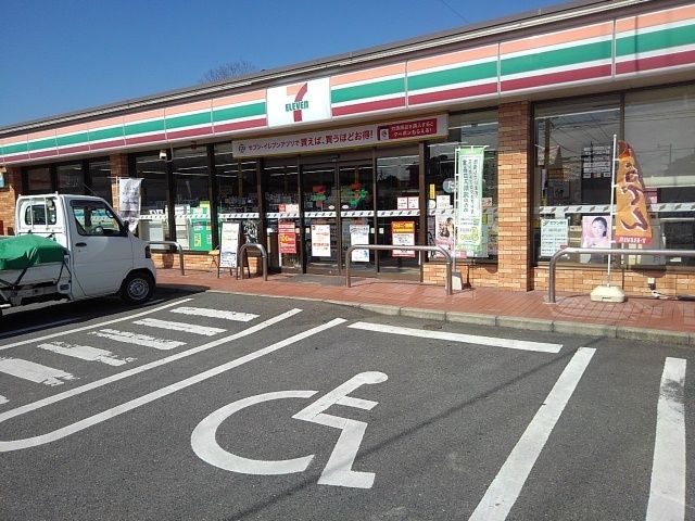 近くのセブンイレブン小郡祇園店まで570m(徒歩8分)