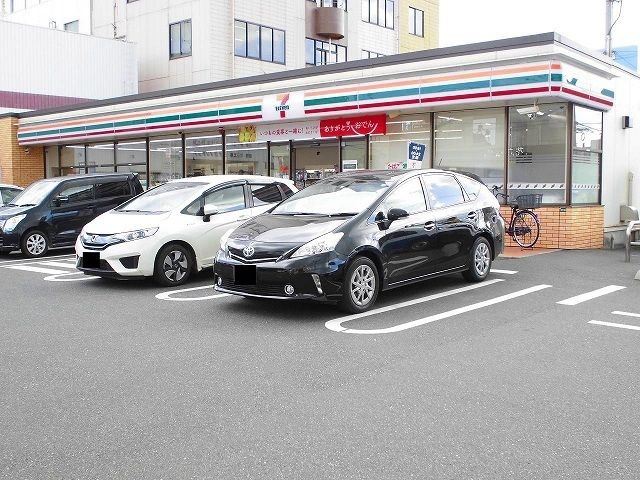近くのセブンイレブン福山若松町店まで960m（徒歩12分）