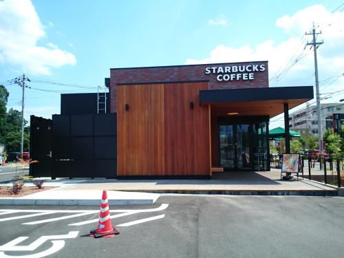 近くのスターバックスやしろ店まで800m(徒歩10分)