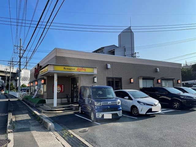 近くのジョイフル山口小郡店まで69m（徒歩1分）