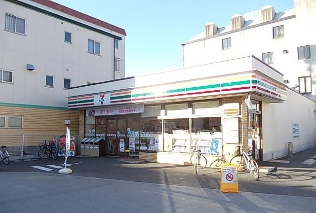 近くのセブンイレブン名古屋矢田5丁目まで70m（徒歩1分）