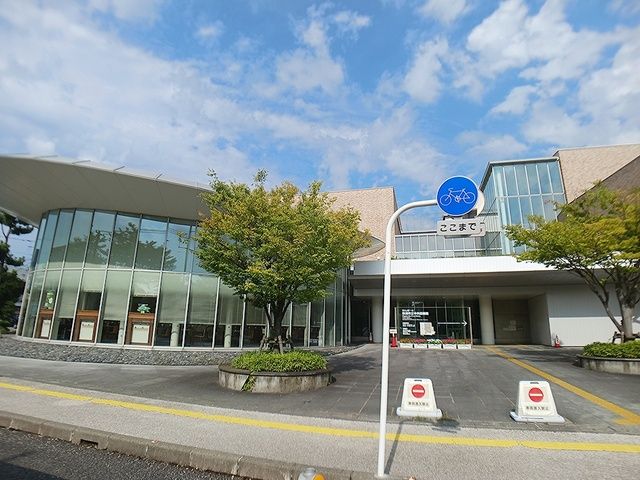 近くのぽんぽーと新潟市立中央図書館まで680m(徒歩9分)
