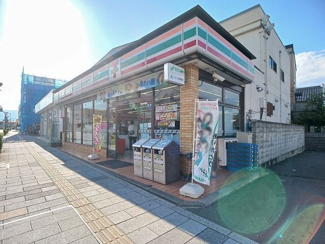 近くのセブンイレブン　広丘駅前店まで610m（徒歩8分）