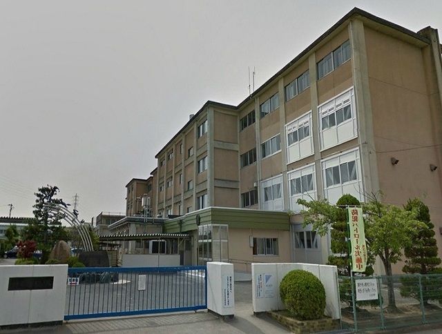 近くの浜松市立有玉小学校まで1,278m(徒歩16分)