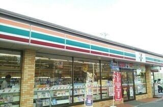 近くのセブンイレブン沼津リコー通り店まで500m(徒歩7分)