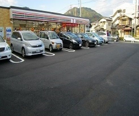 近くのセブンイレブンまで290m(徒歩4分)