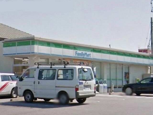 近くのファミリーマート 岡崎北天白店まで500m(徒歩7分)