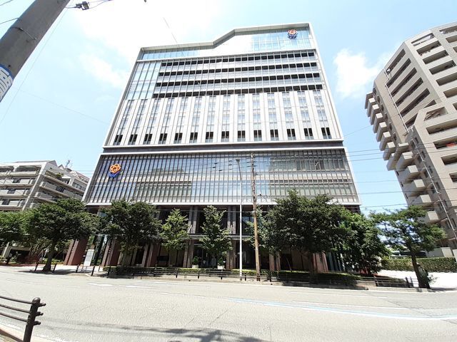 近くの西日本シティ銀行ココロ館まで420m(徒歩6分)