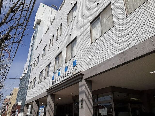 近くの塩川病院まで900m（徒歩12分）