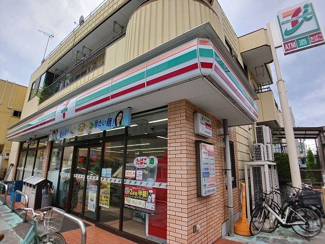 近くのセブンイレブンまで80m(徒歩1分)
